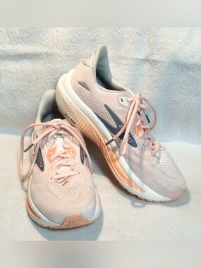 Brooks Ghost 18 Women's Running Shoes sneakers size 7.5 wide